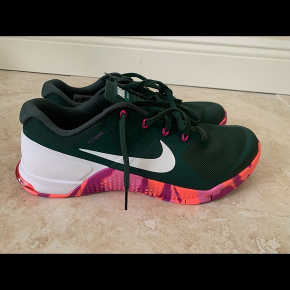 NEW Nike Metcon 2 special edition for cancer - Picture 4 of 8